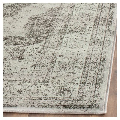 Luca Vintage Rug - Safavieh