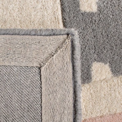 Safavieh Kids SFK922 Hand Tufted Area Rug - Safavieh - Image 4