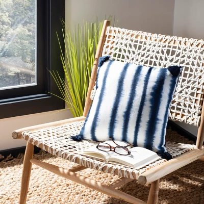 Cassia Pillow - Navy/White - 16" X 16" - Safavieh