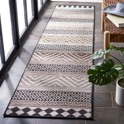 Havana HAV325 Power Loomed Indoor/Outdoor Area Rug - Safavieh