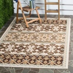 Veranda VER093 Power Loomed Indoor/Outdoor Area Rug - Safavieh