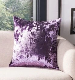 Gili Pillow - Safavieh