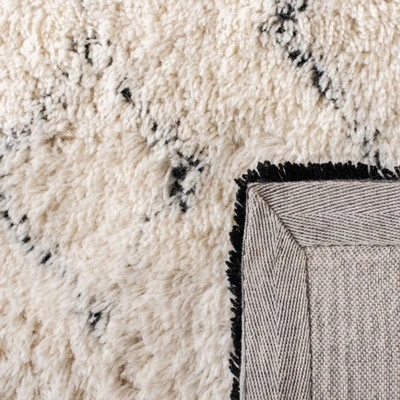 Rosalina Rug Ivory/Black - Safavieh - Image 5